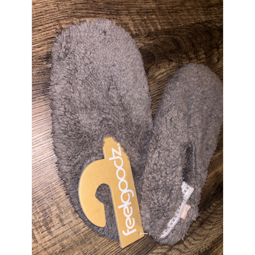 Feelgoodz Gray Fuzzy Sherpa Slipper Socks Non-Slip House Shoes NWT